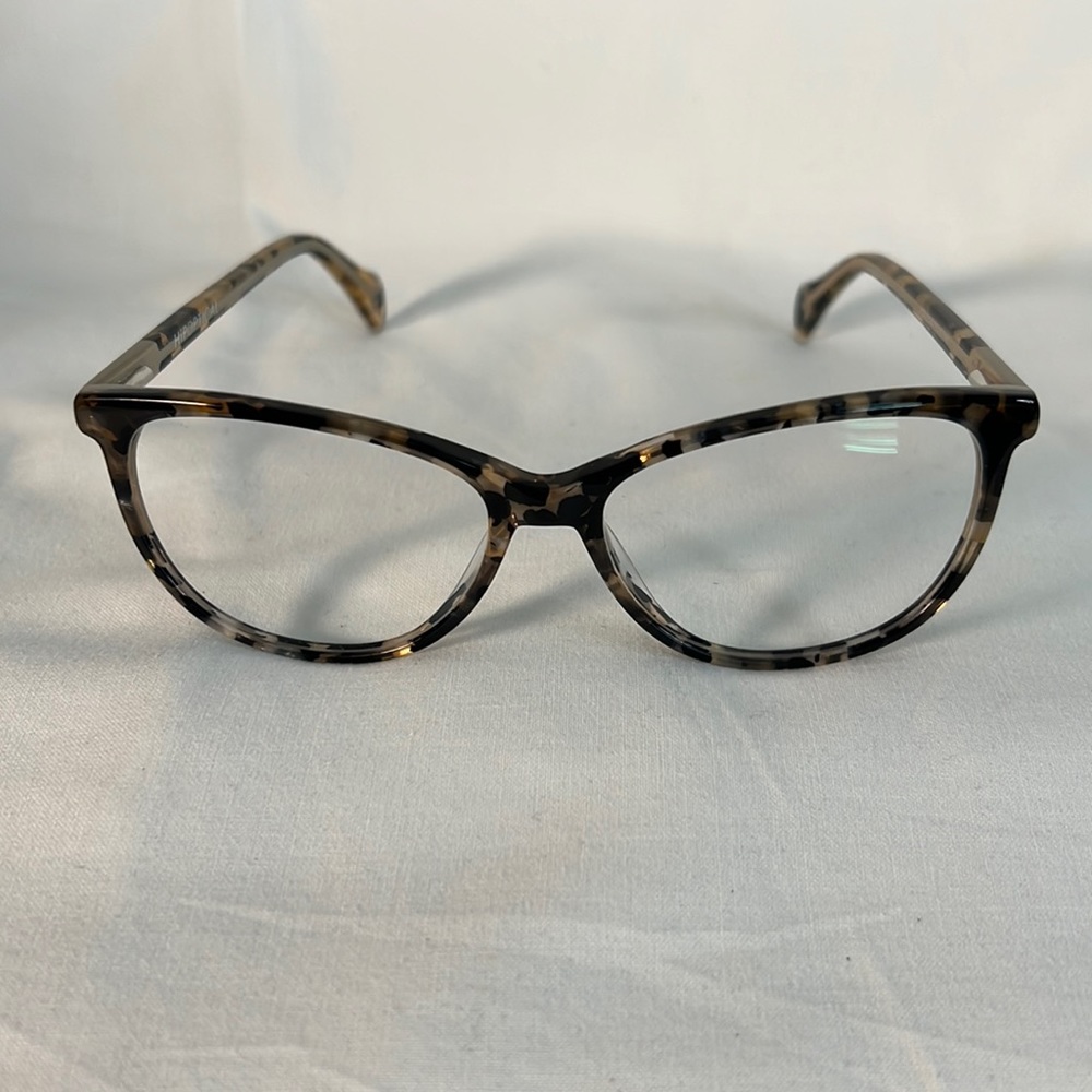 Hip Optical frames.